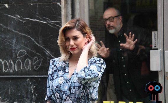 Blanca y Álex en la presentación de 'El bar'