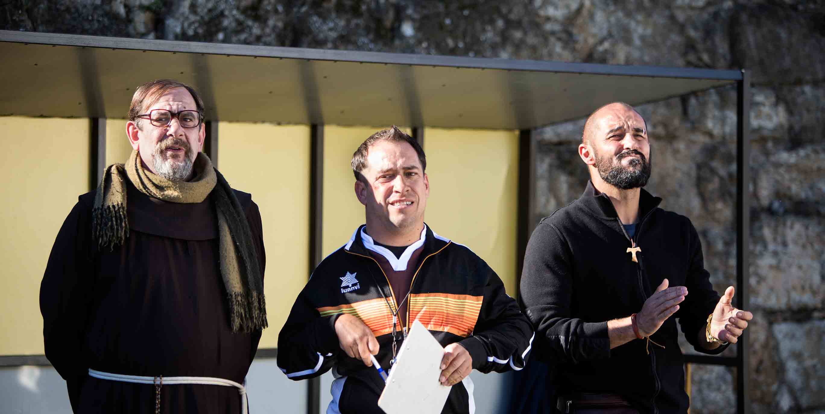 tráiler canción baje dios