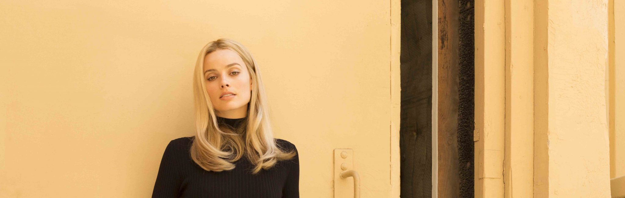 Margot Robbie ya posa como Sharon Tate para la película de Tarantino