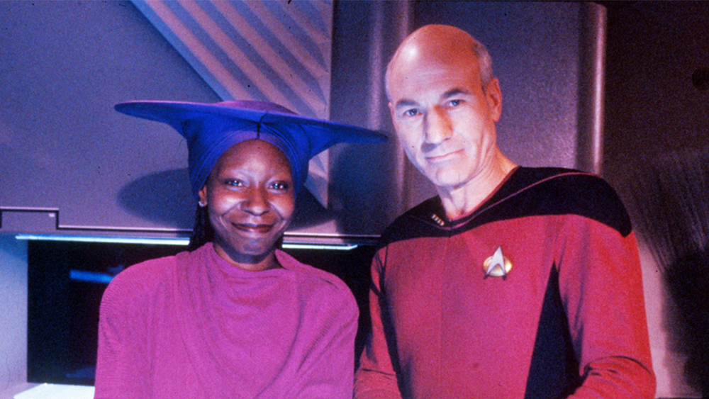 Woopi Goldberg acepta en directo volver a Star Trek