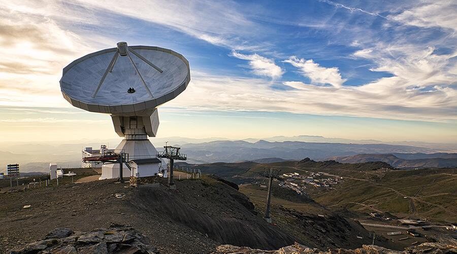 Más Allá de las Estrellas. Fotografiando un Agujero Negro
