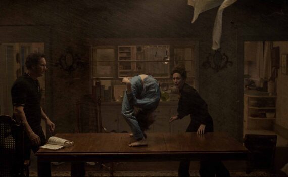 Expediente warren obligado por el demonio