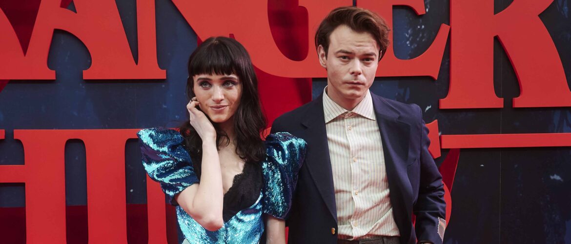 Natalia Dyer y Charlie Heaton