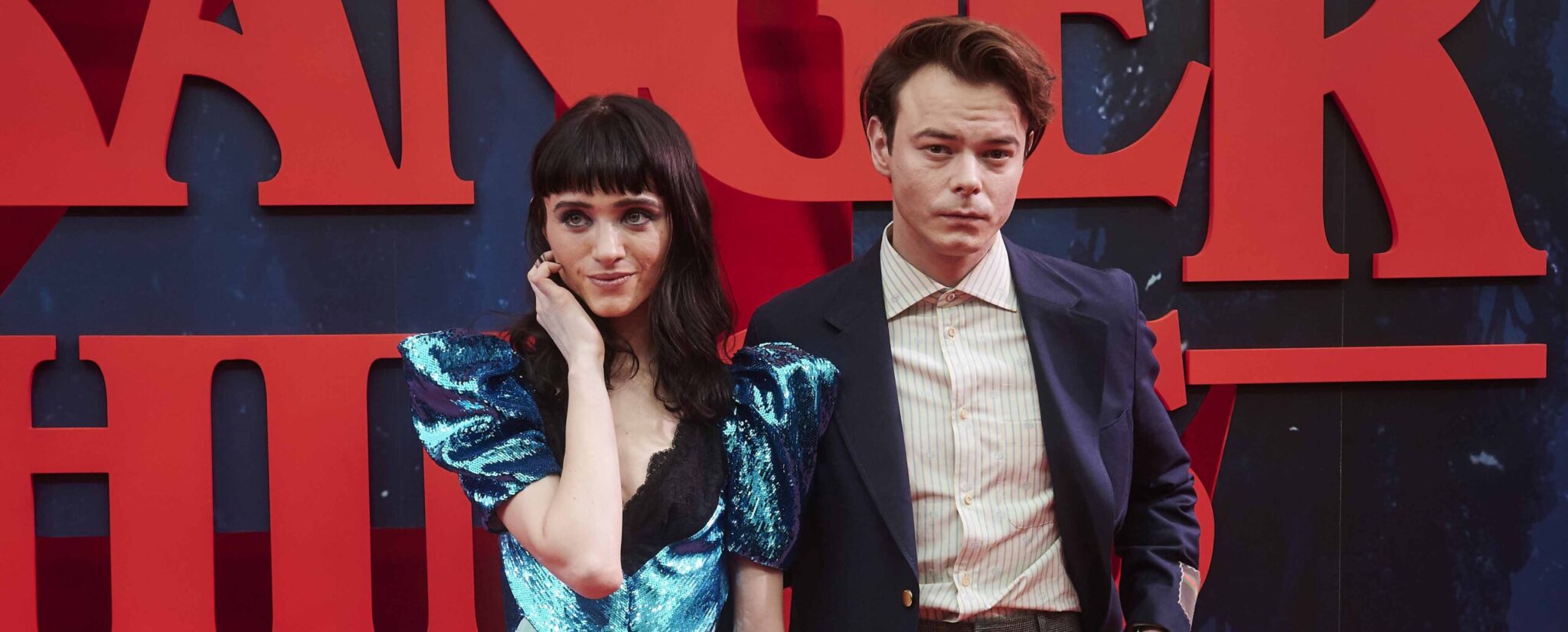 Natalia Dyer y Charlie Heaton