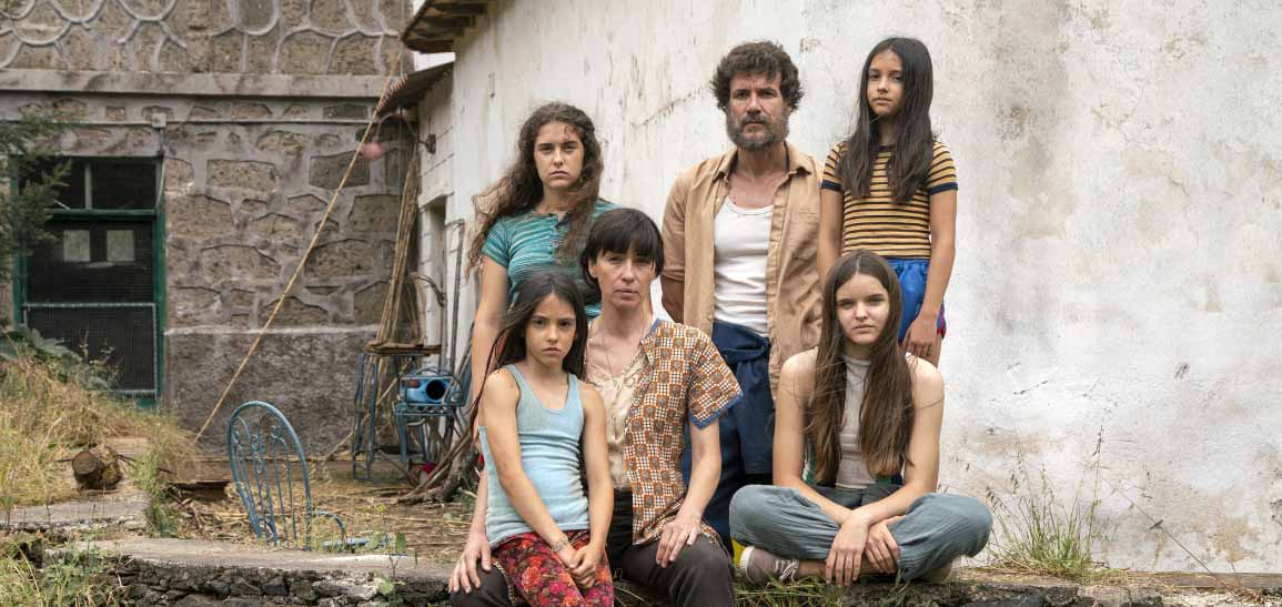 la casa entre los cactus