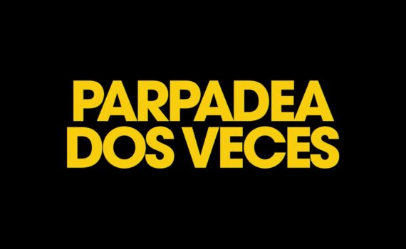 parpadea dos veces