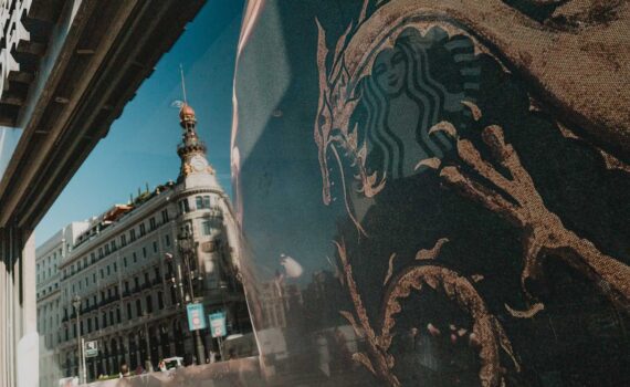 max starbucks hbo la casa del dragón