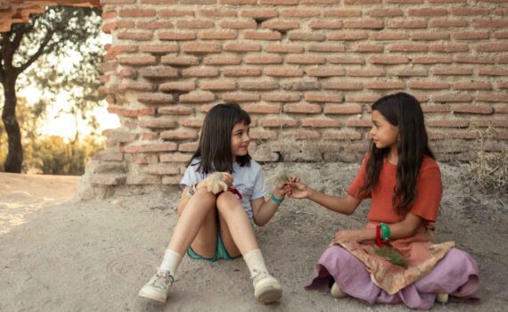 la niña de la cabra