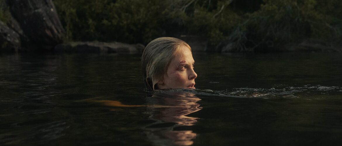 depredador dominante apex charlize theron