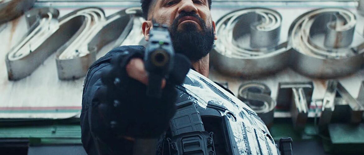 The Punisher One Last Kill Frank Castle apuntando con una pistola
