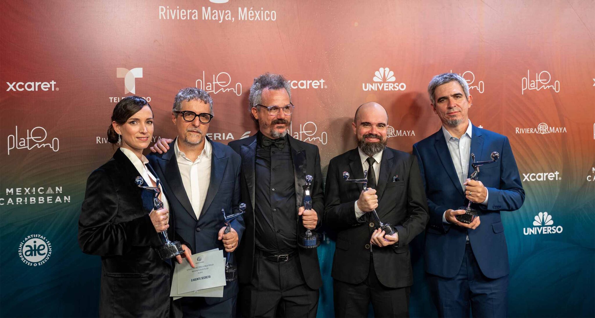 premios platino equipo de El agente secreto