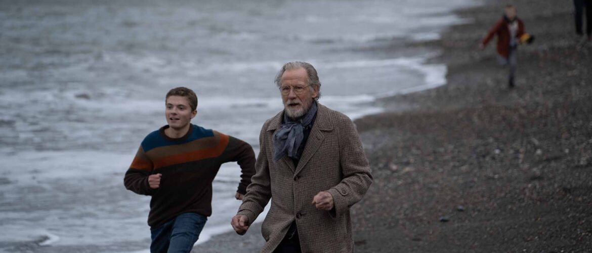 A 500 millas Bill Nighy y Roman Griffin Davis