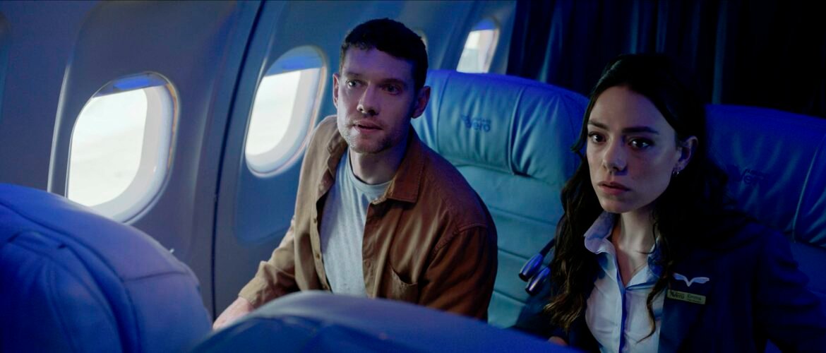 Black Box vuelo 298 Tom Brittney Holly White