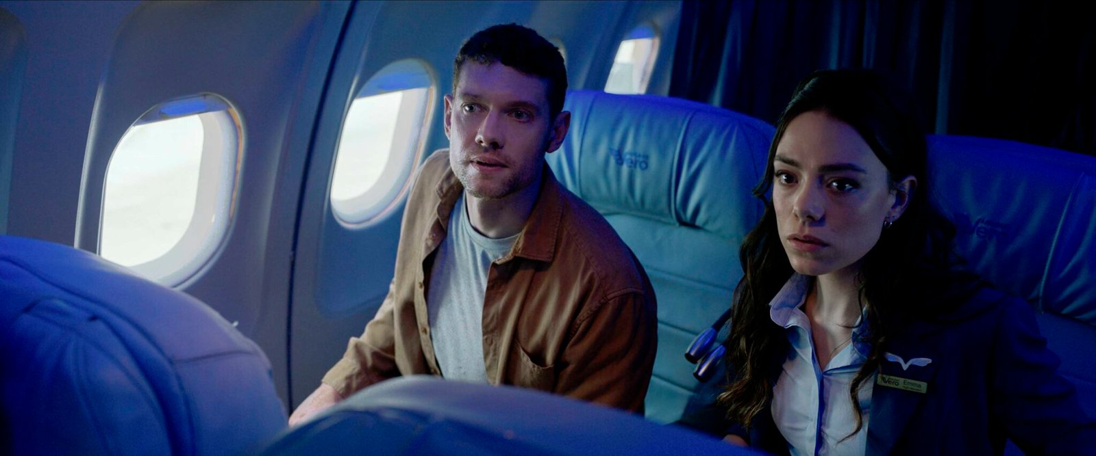 Black Box vuelo 298 Tom Brittney Holly White