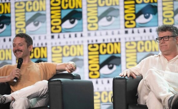 Elijah wood y sean astin hablando de el señor de los anillos en comic con malaga