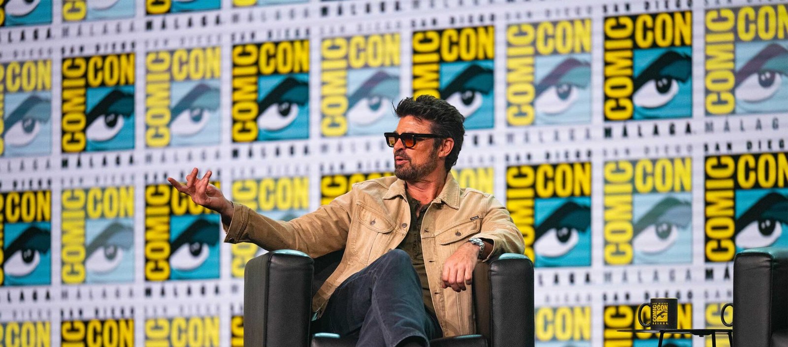 Karl Urban y Aya Cash_ san diego Comic-con malaga